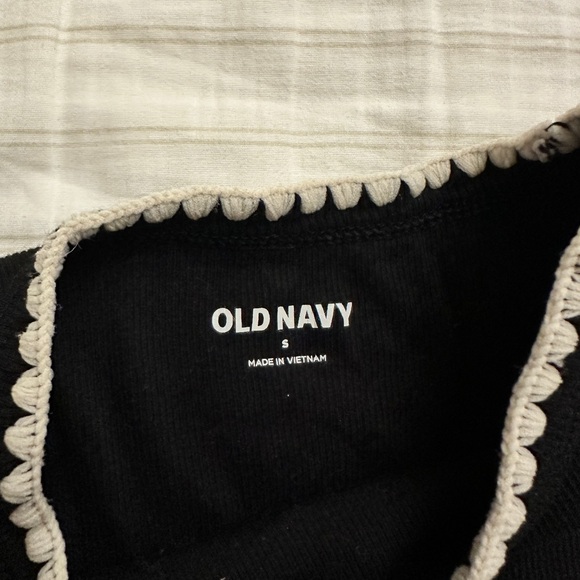 Old Navy High-Neck Crop Tank Top - Black Embroidered - Picture 5 of 5